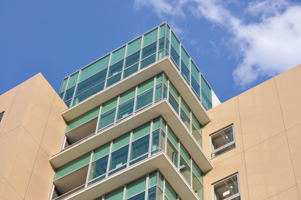 病院の外観の写真